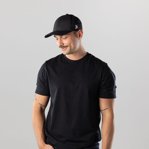 Bare Fitted Black