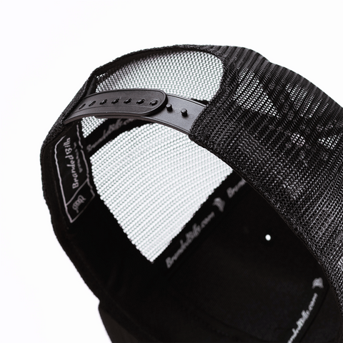 Bare Flat Trucker Black Snap 