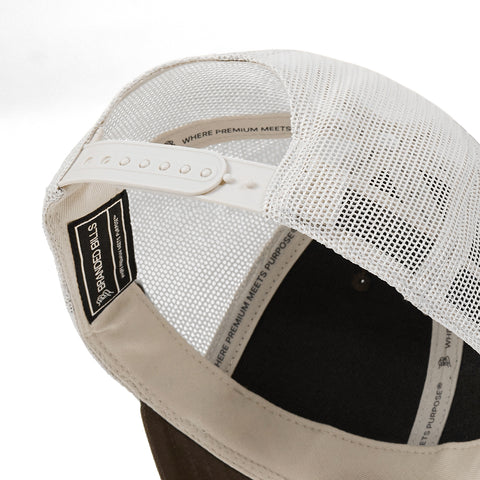 Bare Curved Trucker