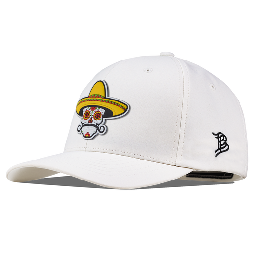 Sombrero Skull PVC Flexfit Performance Fitted White