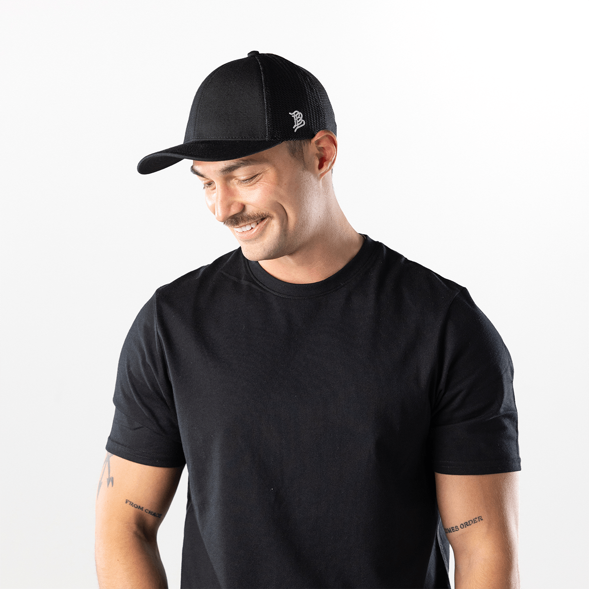 Bare Curved Stretch Trucker Black