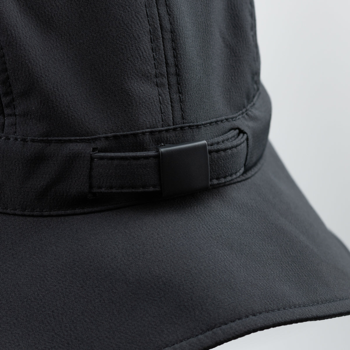 Bare DualActive™ Performance Bucket Snaps Black