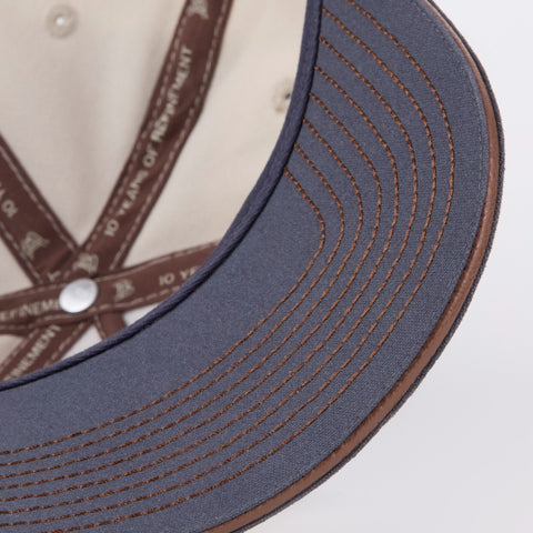 BB Curved Canvas Decade 1 Beige/Vintage Navy