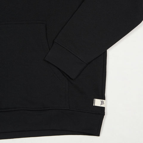 Peak™ Hoodie Black