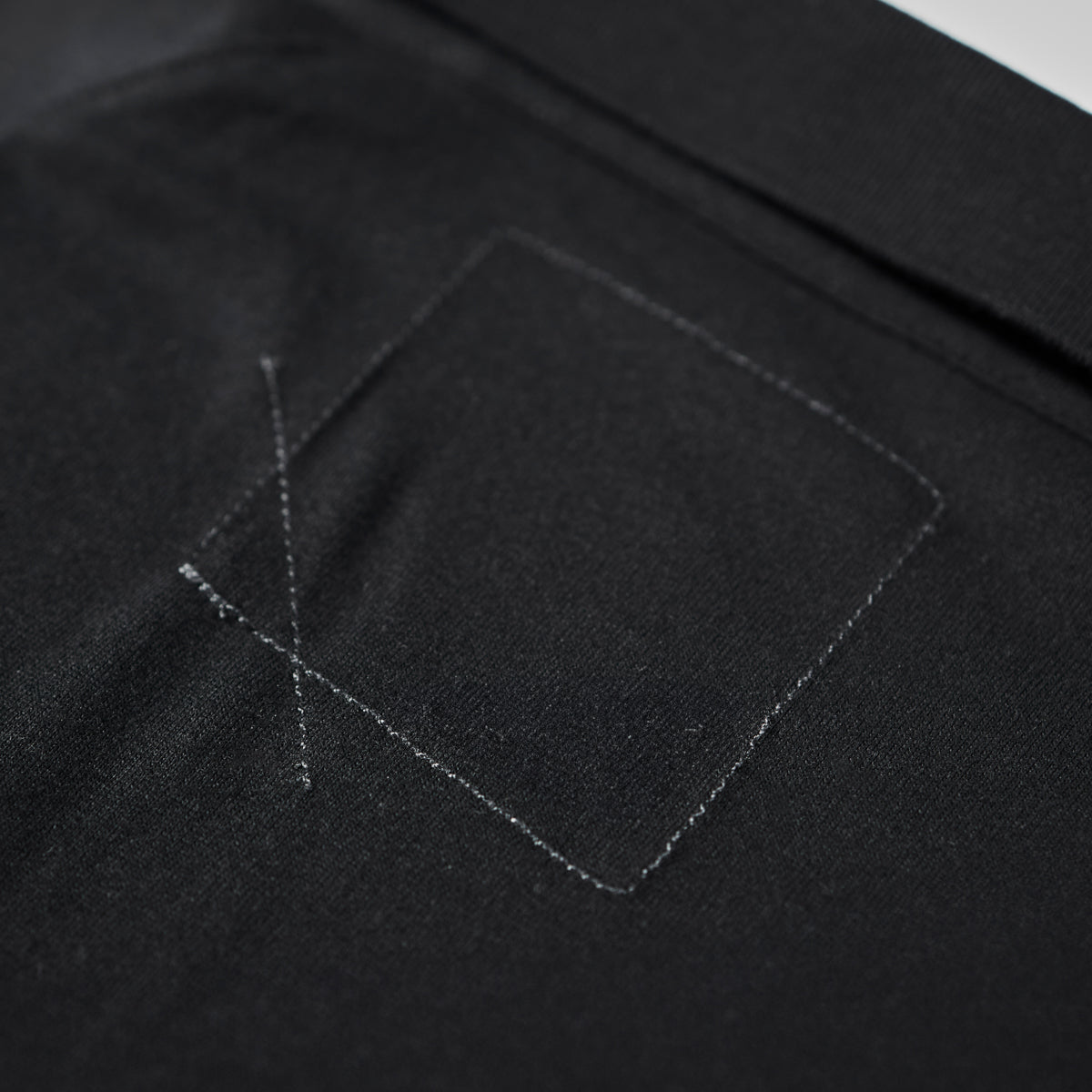 Cortaro™ Polo Stitching Black