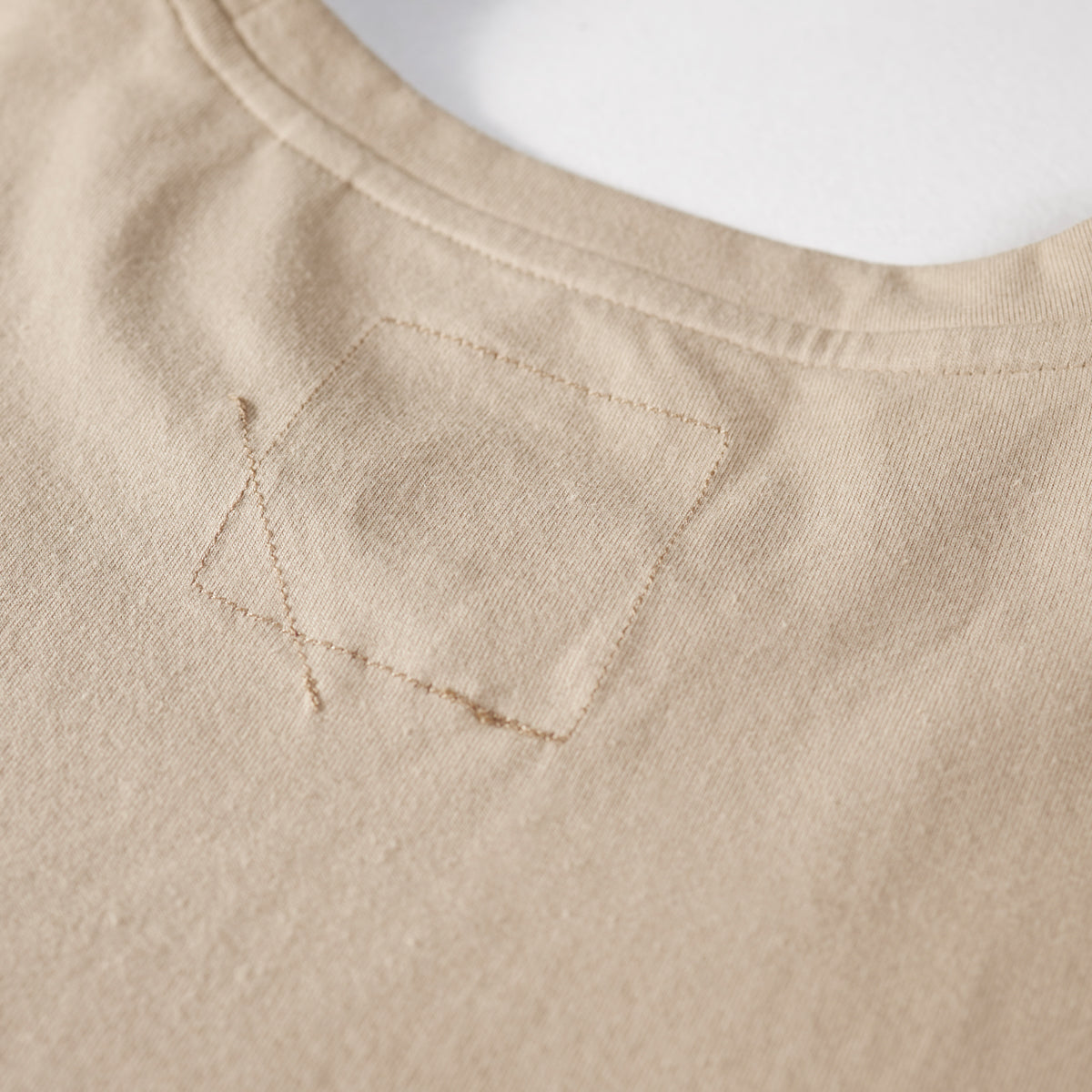 BB Golf Cutout Cortaro™  Tee Stitch Sand