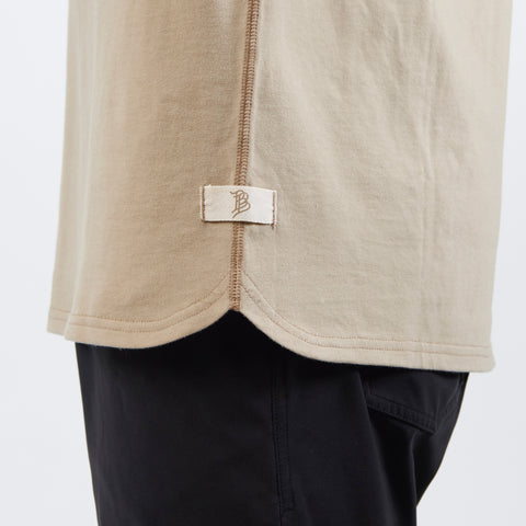 Cortaro™ Tee Hem Sand