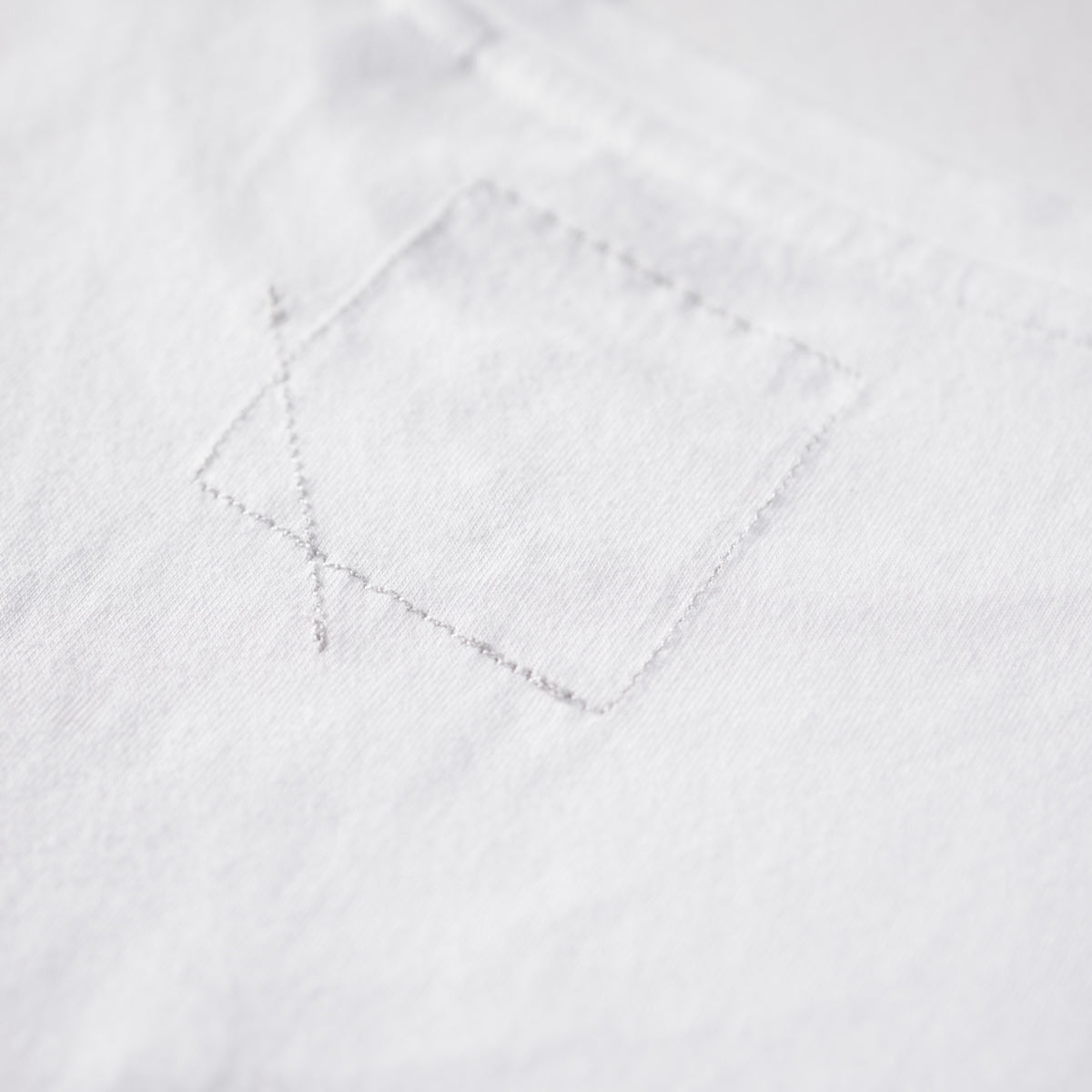 Cortaro™ Tee Back Stitch White