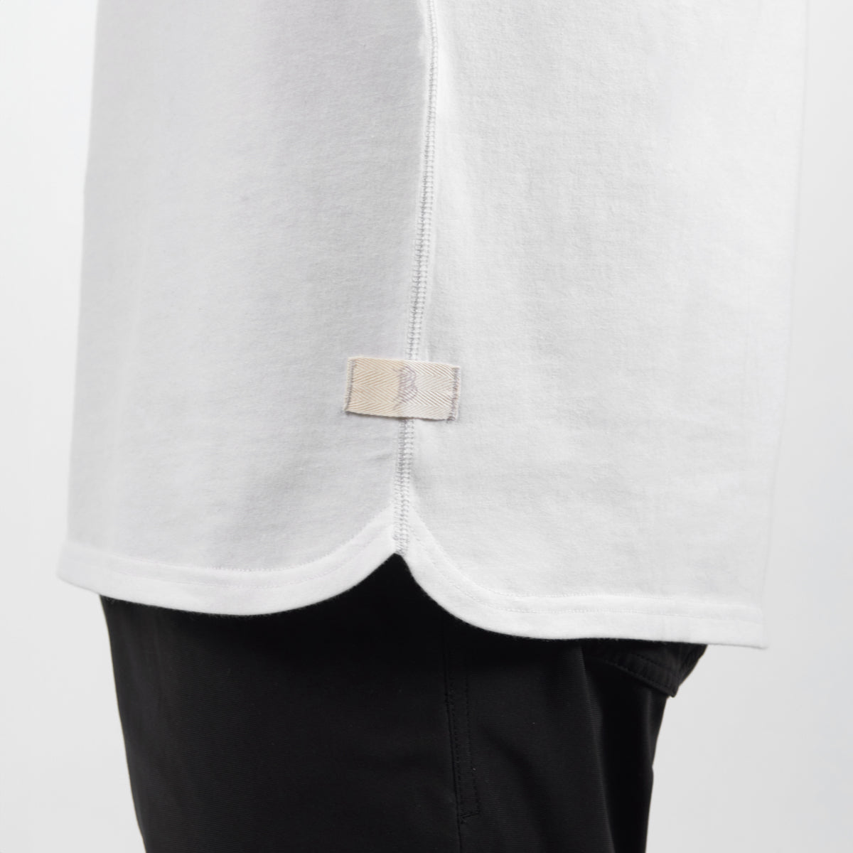 Cortaro™ Tee Hem White