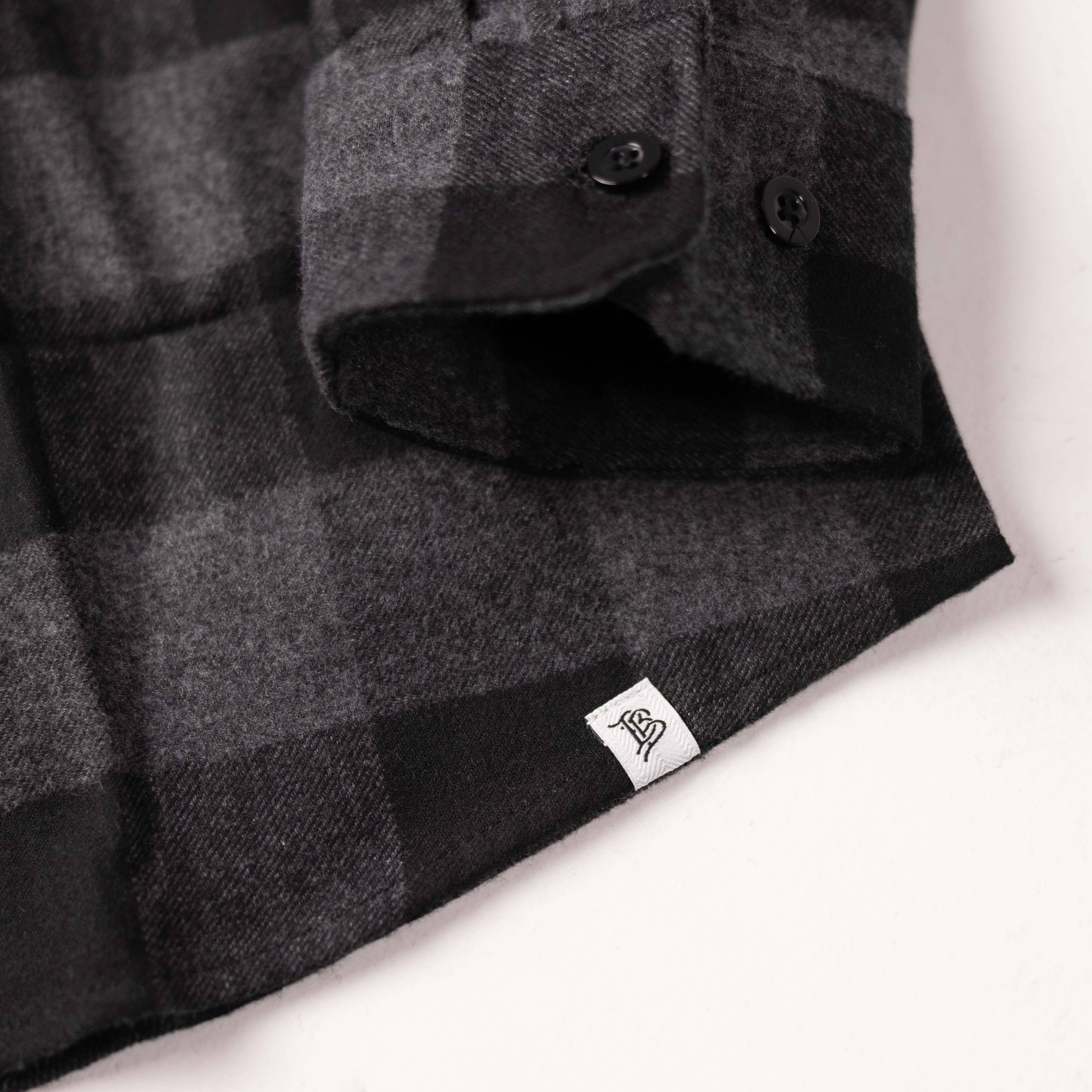 Journeyman Flannel Hem Charcoal